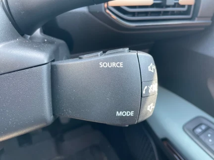 Vehicle Thumbnail 23