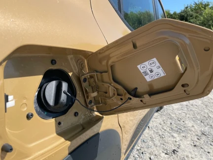 Vehicle Thumbnail 36