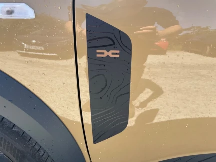 Vehicle Thumbnail 38