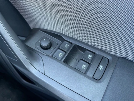 Vehicle Thumbnail 14