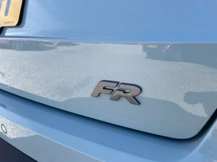 Vehicle Thumbnail 34