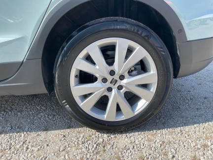 Vehicle Thumbnail 7