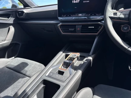 Vehicle Thumbnail 12