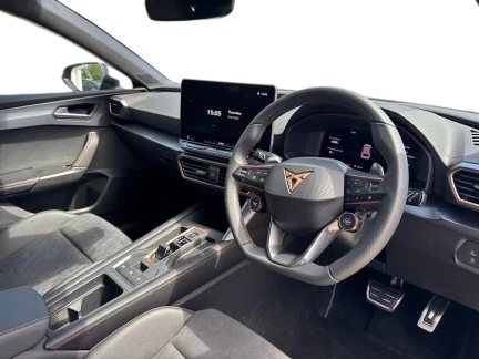 Vehicle Thumbnail 8