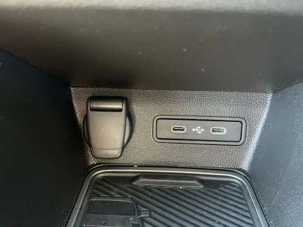 Vehicle Thumbnail 25