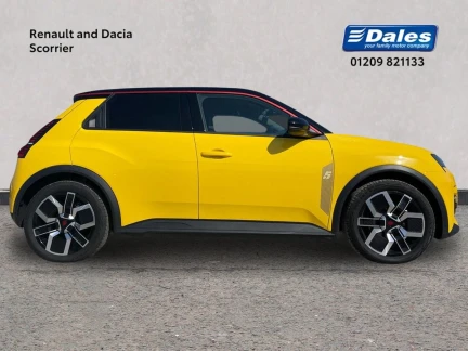 Vehicle Thumbnail 4