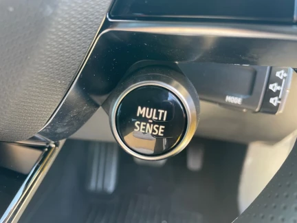 Vehicle Thumbnail 35