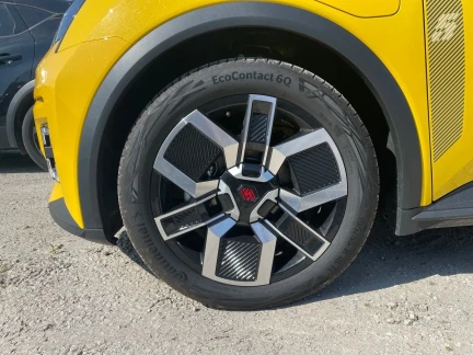 Vehicle Thumbnail 7