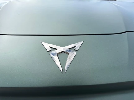 Vehicle Thumbnail 32