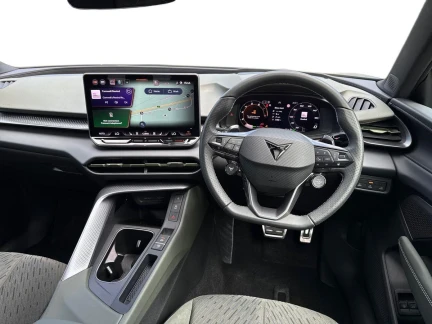 Vehicle Thumbnail 8