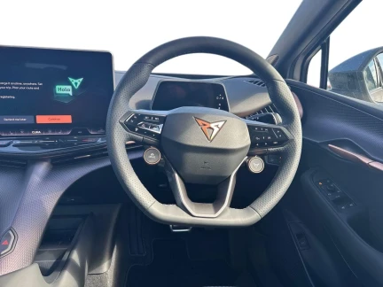 Vehicle Thumbnail 9