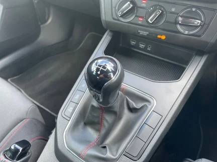 Vehicle Thumbnail 12