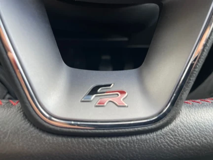 Vehicle Thumbnail 30