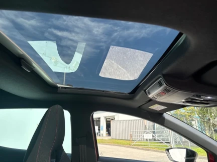 Vehicle Thumbnail 37
