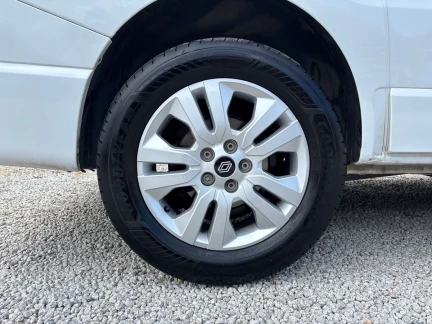 Vehicle Thumbnail 6