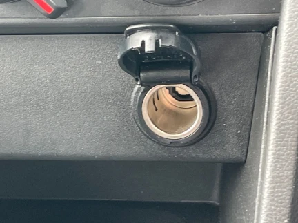 Vehicle Thumbnail 16