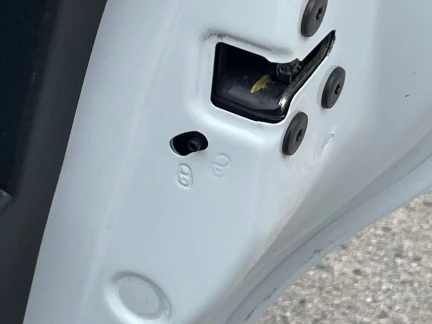Vehicle Thumbnail 26