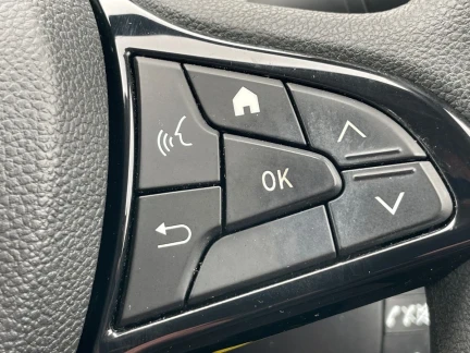 Vehicle Thumbnail 34