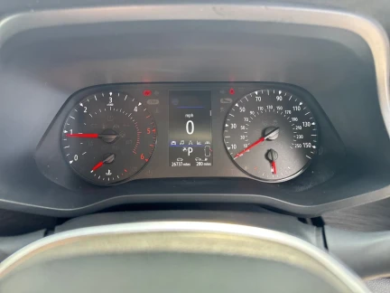 Vehicle Thumbnail 18