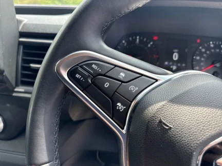 Vehicle Thumbnail 19