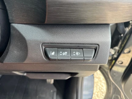 Vehicle Thumbnail 22