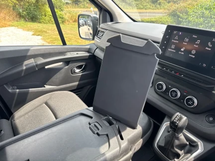 Vehicle Thumbnail 33