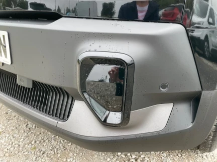 Vehicle Thumbnail 26