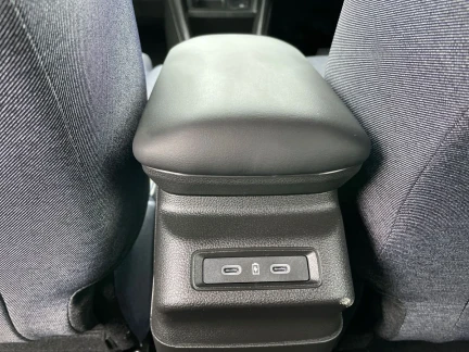 Vehicle Thumbnail 29