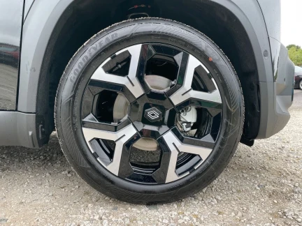 Vehicle Thumbnail 7