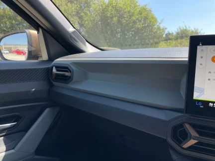 Vehicle Thumbnail 23