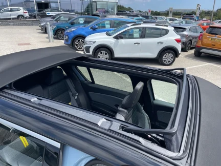 Vehicle Thumbnail 22
