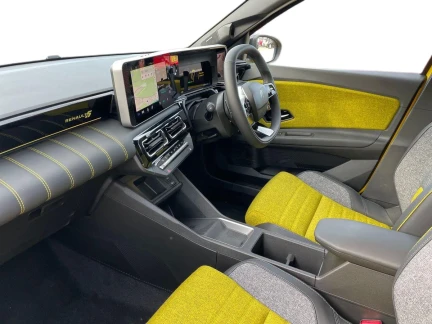 Vehicle Thumbnail 11