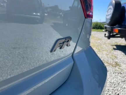 Vehicle Thumbnail 30