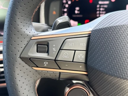 Vehicle Thumbnail 29