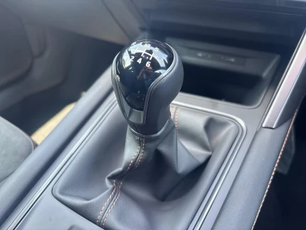 Vehicle Thumbnail 9