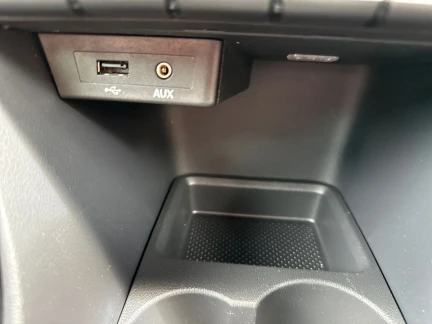 Vehicle Thumbnail 35