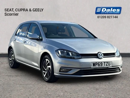 Volkswagen Golf Listing Image