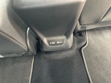 Vehicle Thumbnail 23