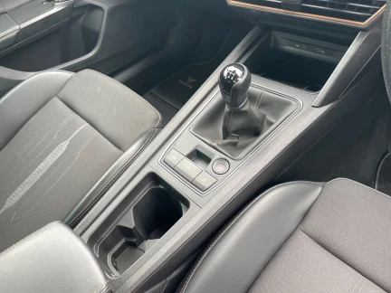 Vehicle Thumbnail 12