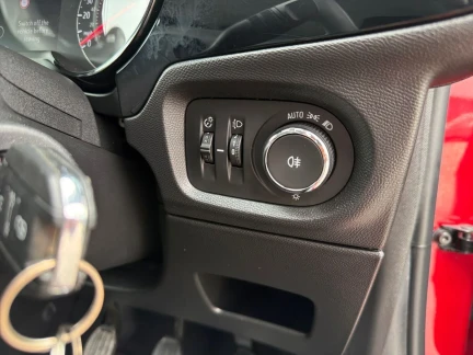Vehicle Thumbnail 26