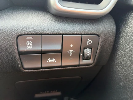 Vehicle Thumbnail 23