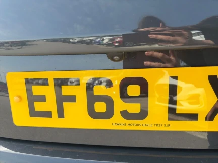 Vehicle Thumbnail 36