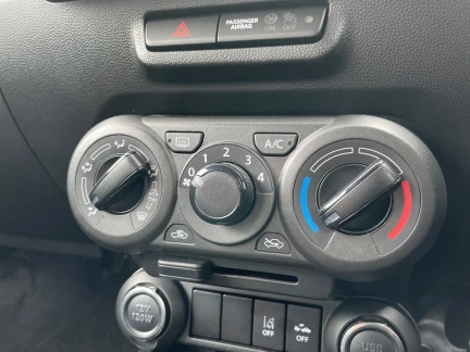 Vehicle Thumbnail 13