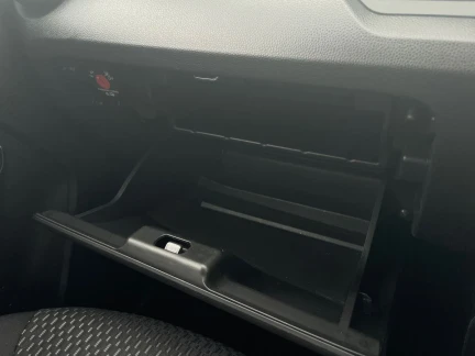 Vehicle Thumbnail 29
