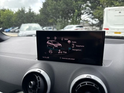 Vehicle Thumbnail 14