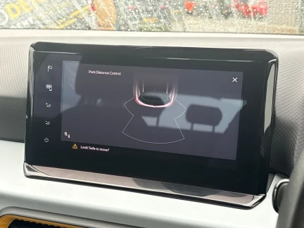 Vehicle Thumbnail 16