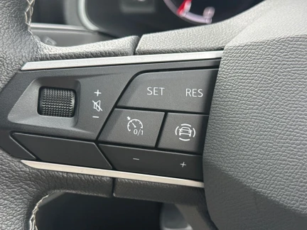 Vehicle Thumbnail 18