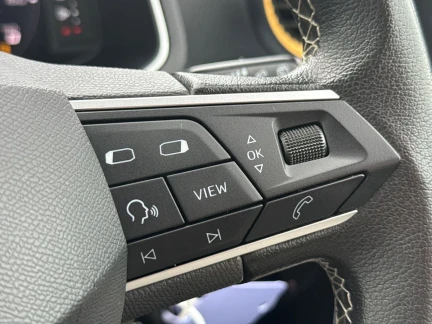 Vehicle Thumbnail 23