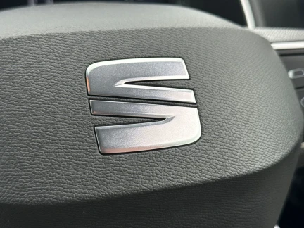 Vehicle Thumbnail 36