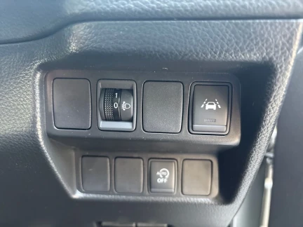 Vehicle Thumbnail 37